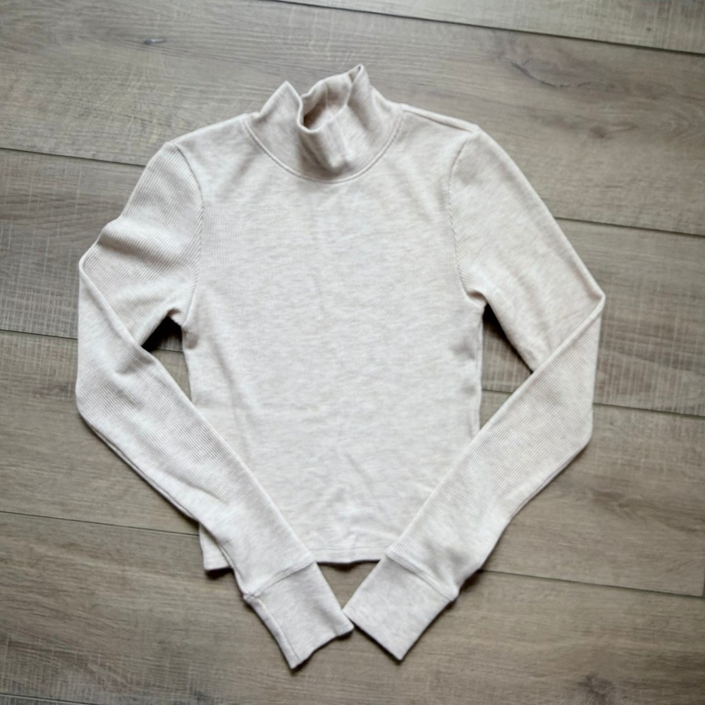 American Eagle Turtleneck Women XS Oatmeal Waffle Knit Thermal Long Sleeve Top